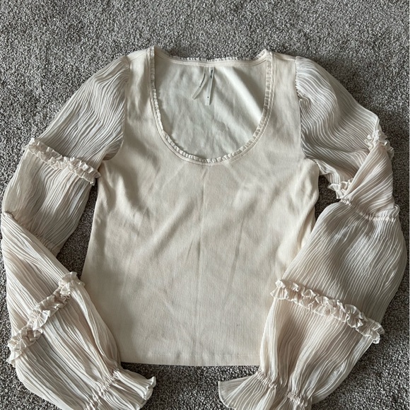 Anthropologie Cream Pleated Top - Picture 6 of 13